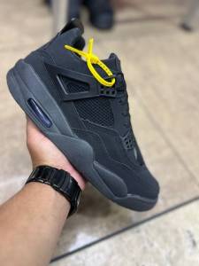 Tnis Air Jordan 4 Black