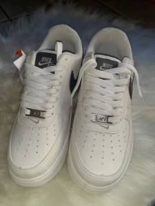 Tnis Nike Air Force Preto E Branco