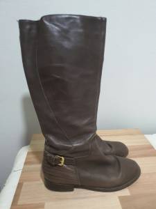 Bota Cano Longo Arezzo Marrom - N37 - 65$