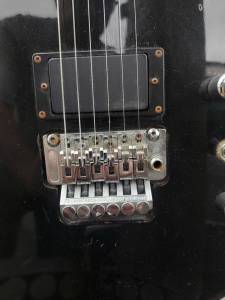 Guitarra Explorer Kelly, Brao Colado, Floyd Rose, Strinberg