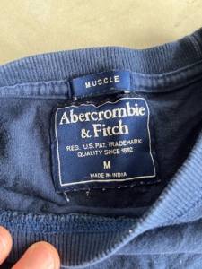 Camiseta Abercrombie & Fitch