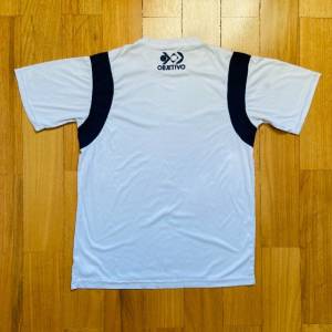 Uniforme Objetivo Camiseta Manga Curta Dryfit Branca Unissex Tamanho 16