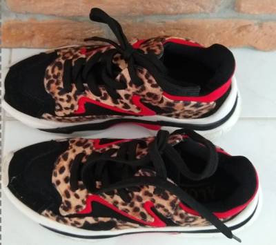 Tnis Estampa Animal Print/ Oninha