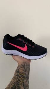 Tnis Nike Feminino