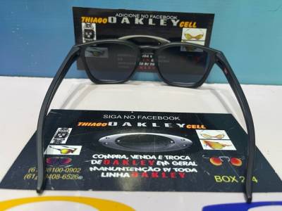 Ojector Oakley Novo