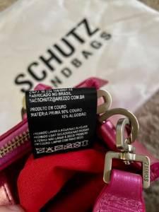 Bolsa Schutz Tote Mini Lorena Couro Rosa Hologrfica