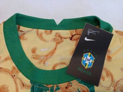 Camisa Do Brasil Malha Tailandesa Floral