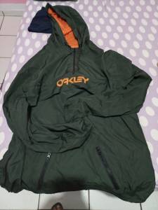 Corta Vento Oakley