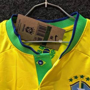 Camisa Da Seleo Brasileira Femenina  br  br