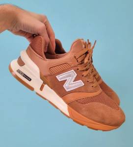 Tnis New Balance Beje