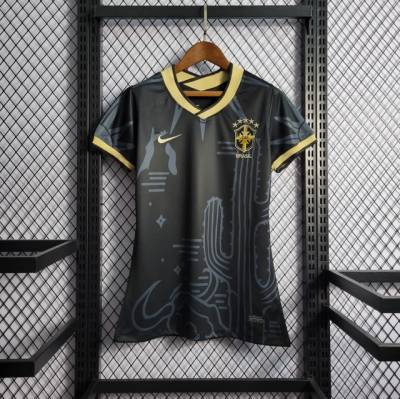 Camisa Brasil Feminina (apenas Tamanho G Disponvel)