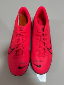 Chuteira Nike Futsal Mercurial Vapor 13 Club Ic Coral