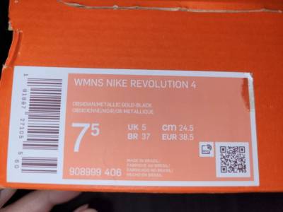 Tnis Nike Revolution 4 - N 37