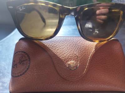 Ray Ban