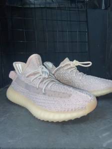 Yeezy Boost Feminino 350 V2