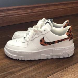 Air Force 1 Pixel Leopard