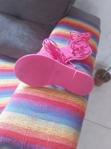 Melissa Dare Strap + Camila Coutinho Rosa br  br