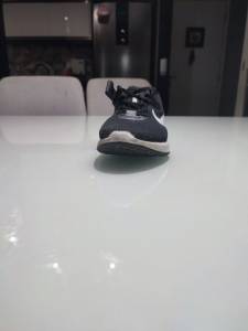 Tnis Nike Revolution 5