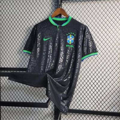 Camiseta Brasil Seleo Preta Emborrachada