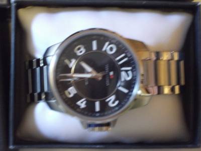 Relgio Tommy Hilfiger - Novo - Original - 45mm Redondo - Ao Inoxidvel - Fundo Preto