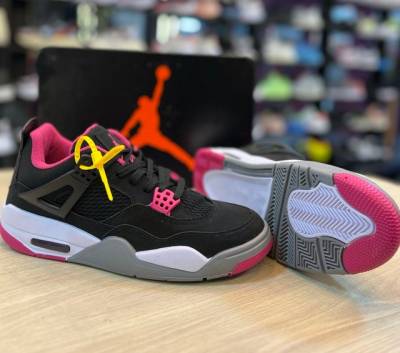 Tnis Nike Jordan 4 Feminino