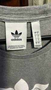 Camiseta Adidas Cinza E Branca