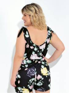 Macaquinho Plus Size Floral