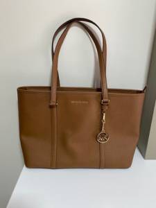 Bolsa Michael Kors Caramelo