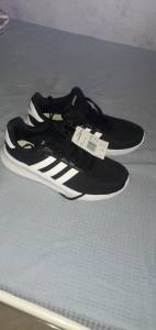 Tnis Adidas Lite Race