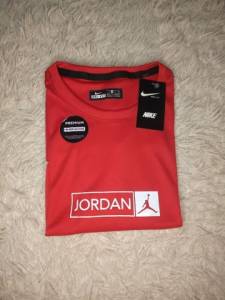 Blusa Jordan Vermelha