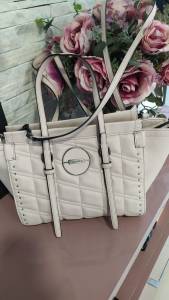 Bolsas Calvin Klein..(parcelo).. Cada