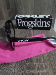 culos Oakley Frogskins