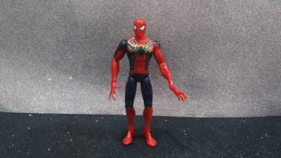 Boneco Herois Individuais Avengers Br-1037 -  Homem Aranha