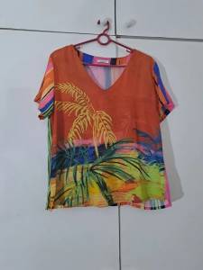 Blusa Estampa Tropical