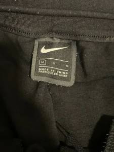 Cala Nike Tech Fleece