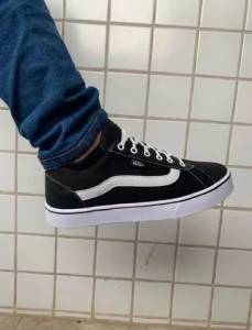 Tnis Vans