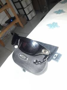 Oakley Thump