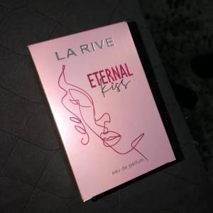 Perfume Eternal Kiss