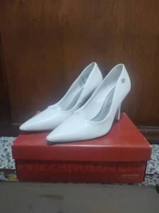 Scarpin Vizzano Branco 38 Novo