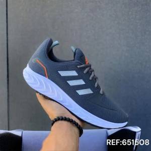 Tnis Adidas Premium