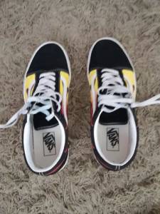 Tnis Vans