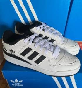 Tenis Adidas