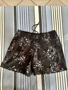 Bermudas Wollner, Originais.