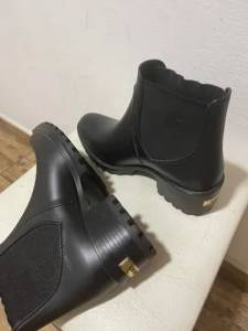 Bota Chelsea Colcci Tratorada Preta