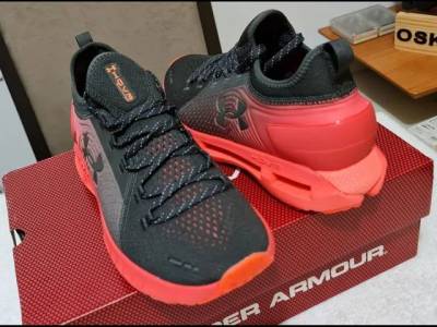 Tnis Da Under Armour Hovr Original