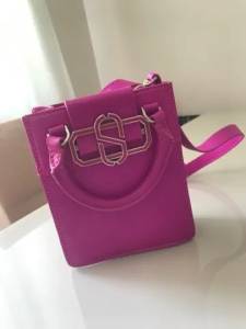 Vendo Linda Bolsa Original