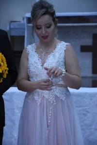 Vestido De Noiva Em Tule E Renda Francesa