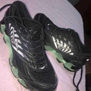 Mizuno Pro 8 Preto E Verde Semi Novo, Usei 2 Vezes