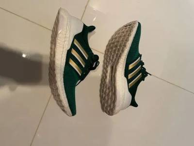 Tnis Adidas - Ultra Boost