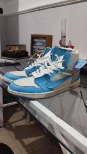 Air Jordan 1 Off White Unc